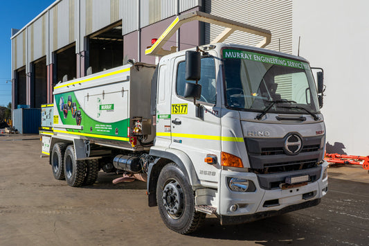 HINO Service Truck